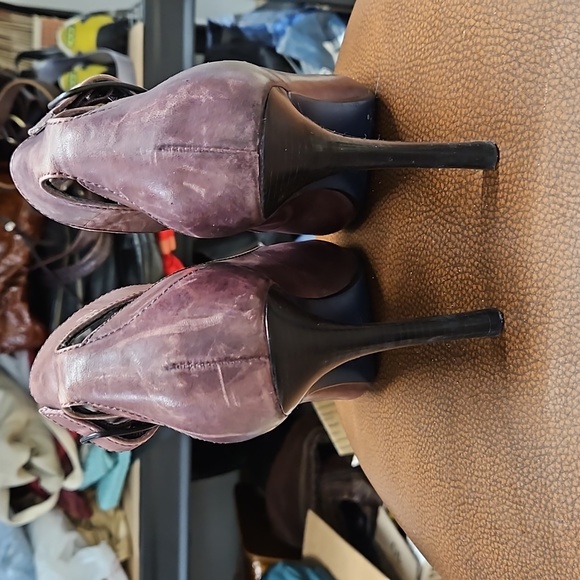 Maria Sharapova for cole haan air Alexa heels Distressed Purple Leather Size 7.5 - Picture 3 of 11